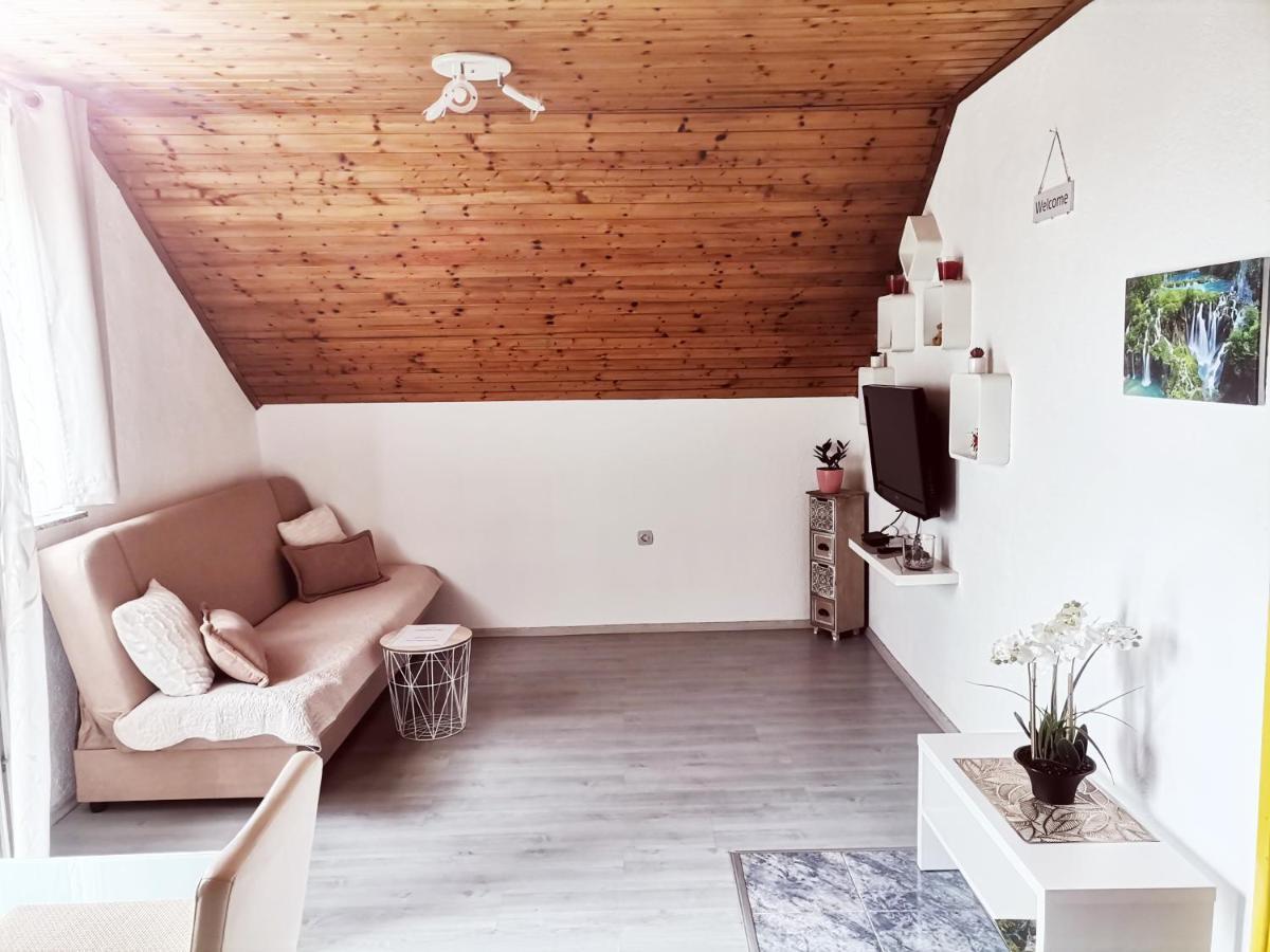 Apartment Dolores Smoljanac Eksteriør billede